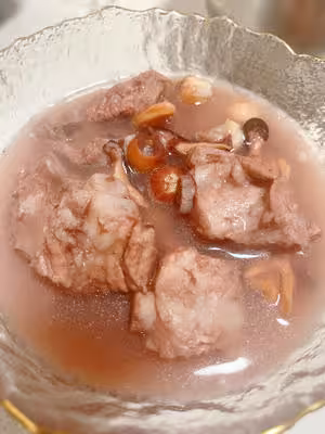 墨魚排骨蓮子湯