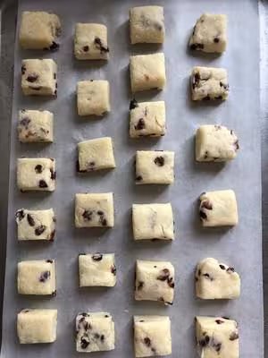 簡單的蔓越莓淡奶油小司康