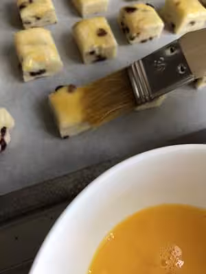 簡單的蔓越莓淡奶油小司康