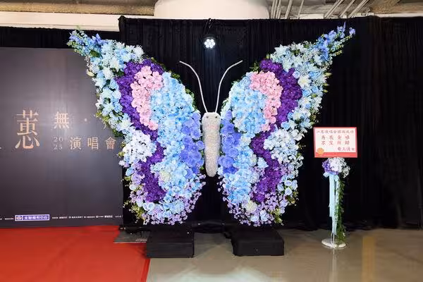 江蕙開唱...費玉清再度出手!「超催淚1舉動」見證神仙友情