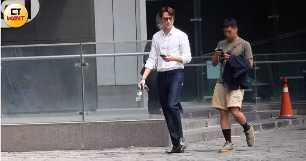 劉書宏約會席惟倫! 返家前鑽進巷弄「車內神秘獨處24mins」