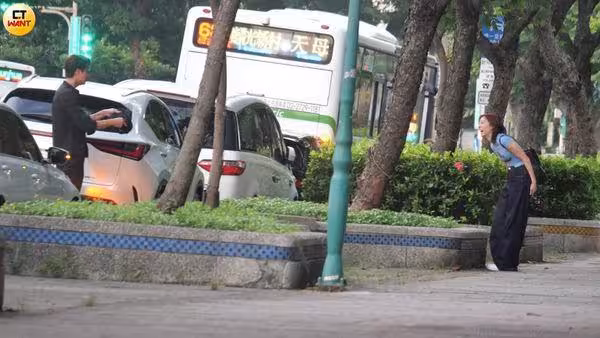劉書宏約會席惟倫! 返家前鑽進巷弄「車內神秘獨處24mins」
