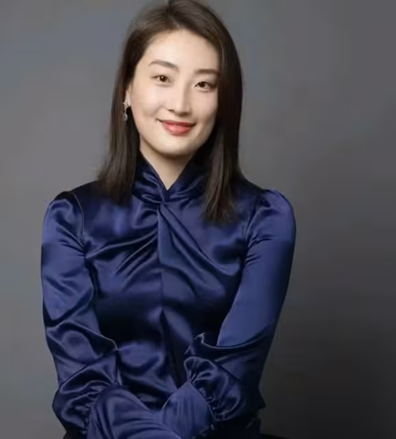 宗馥莉公開回應娃哈哈風波，三句話表明立場，杜建英應自責