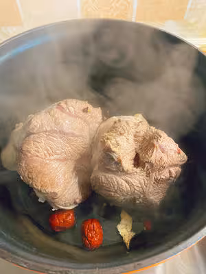 極簡清燉牛腱子