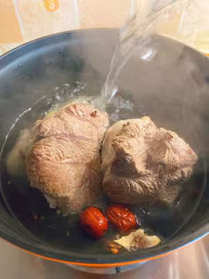 極簡清燉牛腱子