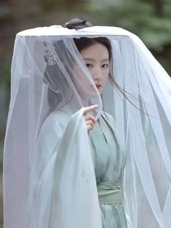 舒華「古裝造型照」激美!江西初體驗漢服:終於圓夢了 韓網贊爆