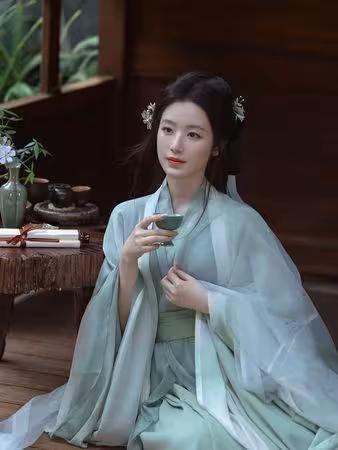 舒華「古裝造型照」激美!江西初體驗漢服:終於圓夢了 韓網贊爆