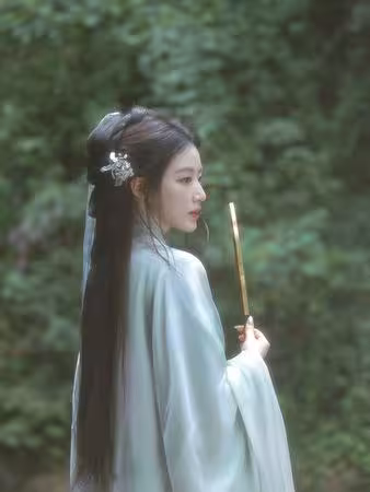 舒華「古裝造型照」激美!江西初體驗漢服:終於圓夢了 韓網贊爆