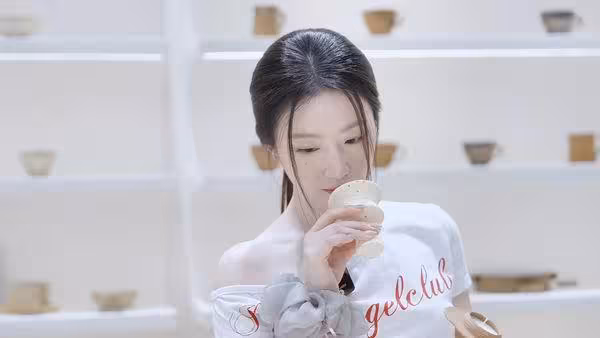 舒華「古裝造型照」激美!江西初體驗漢服:終於圓夢了 韓網贊爆