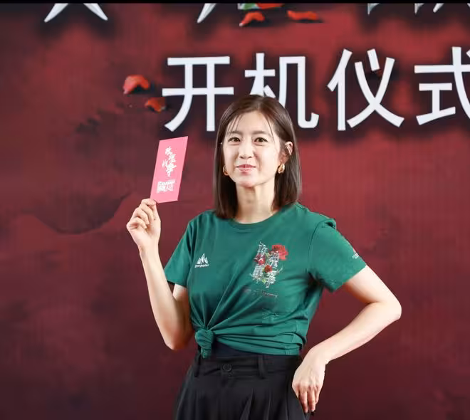 TVB視後一反應泄露陳自瑤婚姻狀況!話到嘴邊卡住!陳自瑤:這段剪掉!
