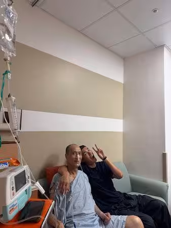 楊佑寧43歲生日病房陪病父！愛妻懷三胎髮文：我們家遇到好多挑戰