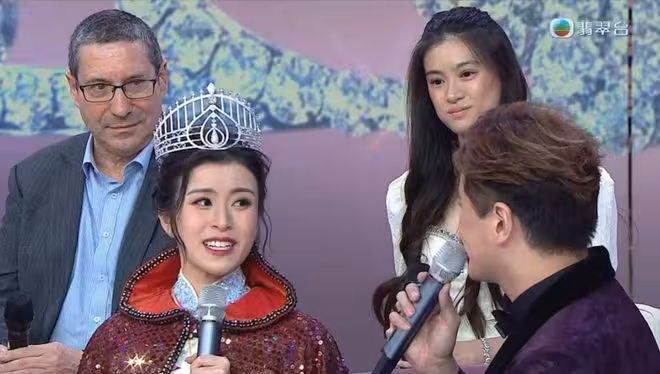 港姐冠軍妹妹顏值超姐姐!考慮明年也參選!兩人兒時常吵架!