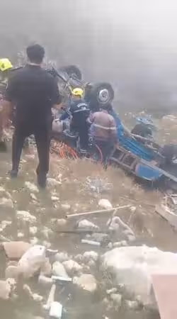 界雅人《VIVANT》劇組發生死亡車禍!貨車墜山谷1死1傷…電視台回應