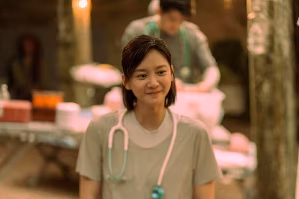 許光漢、玉澤演釜山夢幻同台!世紀對談全球直播 男神送額頭吻「表達感謝」