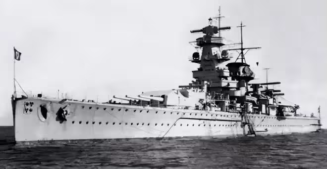 火力堪比戰列艦，德國條約破交艦的巔峰，可惜卻遭空襲摧毀