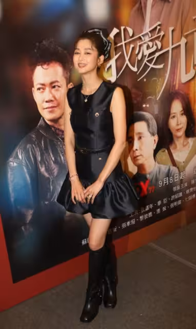 TVB前甜美女星現身宣傳新劇!上百粉絲逼爆商場!直呼不會讓兒子看此劇