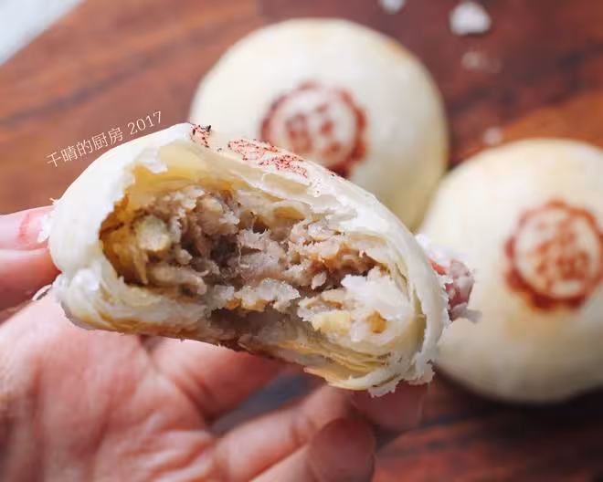 不用揉面的酥掉渣榨菜鮮肉月餅