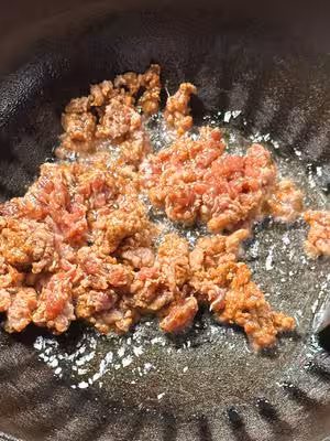 香辣木耳肉末，拌米飯嘎嘎香！