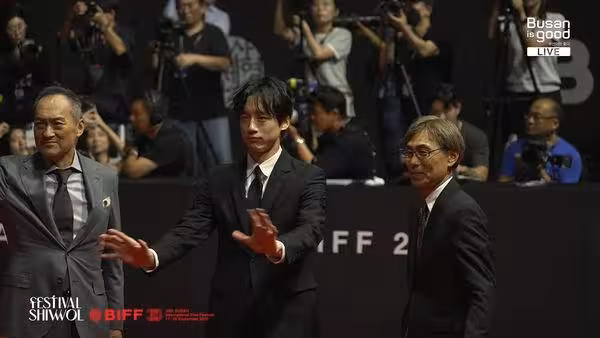 快訊／坂口健太郎爆劈腿現身了！「真實狀態」曝光　粉絲到場應援