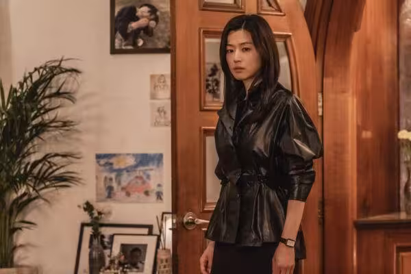 獨家/娶全智賢就是福!「婆婆」大讚:她超會賺錢 女神當場害羞