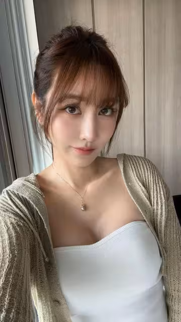 曾莞婷入圍金鐘放縱吃喝 憂紅毯形象失控:每天這樣沒問題嗎?