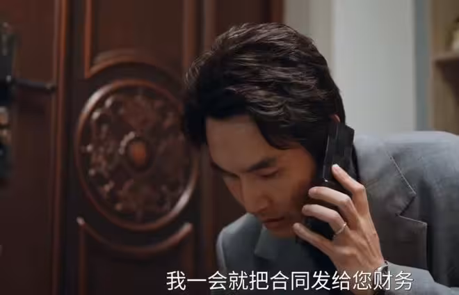 《利劍玫瑰》:真正的瘸哥浮出水面,兩重替身太狡猾