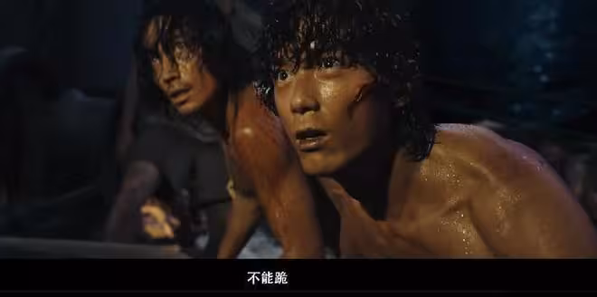 最終票房9.38億?看完《東極島》,我想說:朱一龍這片後勁太大了