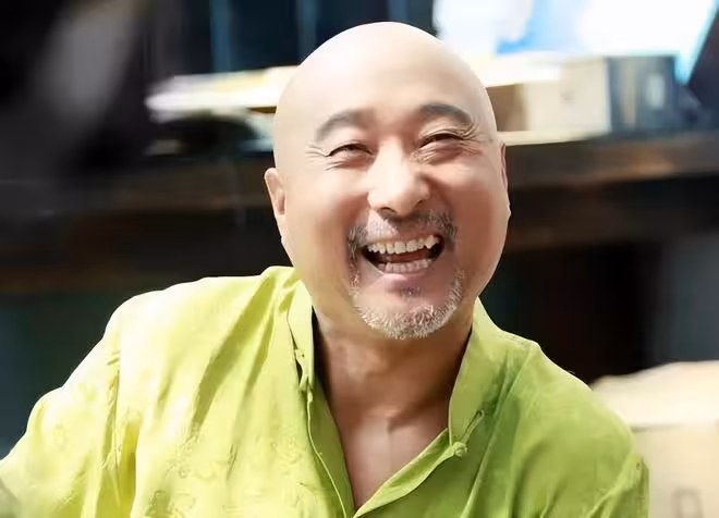 人民日報銳評陳佩斯《戲台》,言辭犀利,句句說到中年觀眾心坎上