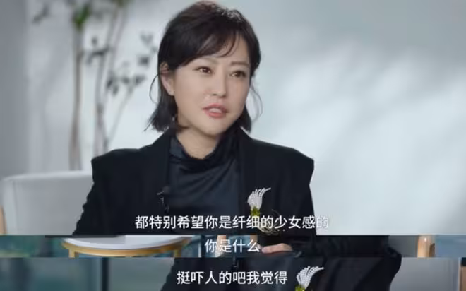 從孕期吃不上葡萄乾到手撕行業黑幕!孫菲菲離婚,撕開內娛遮羞布