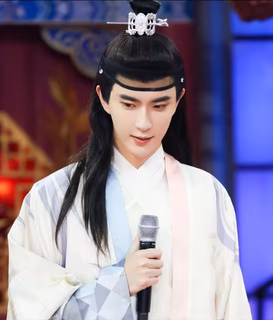 淚崩!內娛集體緬懷於朦朧,李澤鋒換黑頭像,李子璇手寫信有淚痕