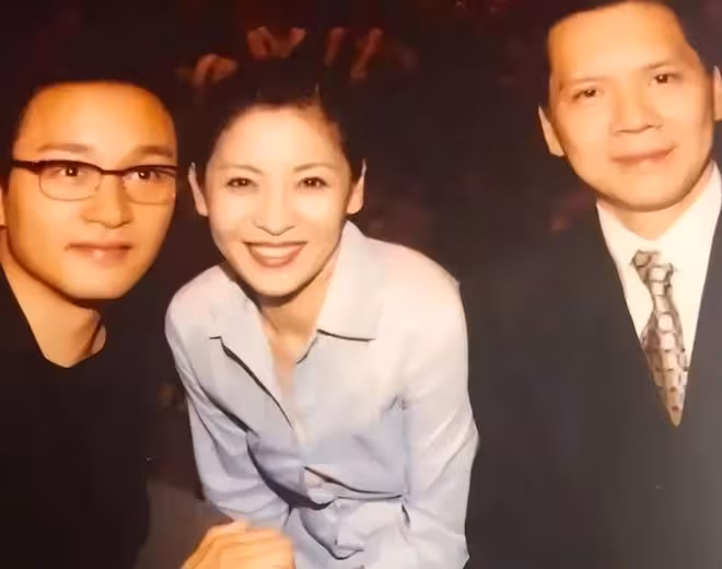 太揪心!向太曝張國榮臨終電話細節,22年謎團背後是道不盡的愛恨