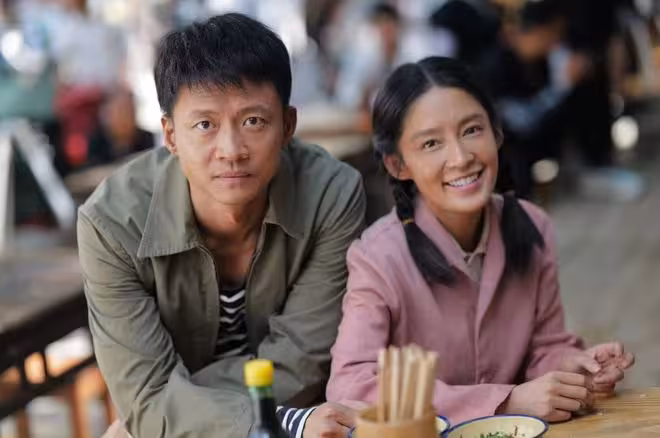 跟趙麗穎演夫妻出圈,靠《獵罪圖鑑2》哭戲又封神,唐曾做對什麼