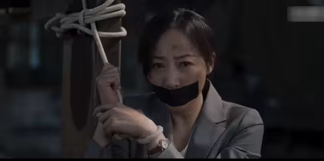 《黑白森林》一場綁架戲,暴露韓雪演技,原來我們被她騙了