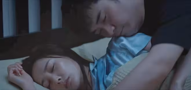 《好團圓》:直到鄧海洋帶人「捉姦」向中才知,這個媽寶男有多狠