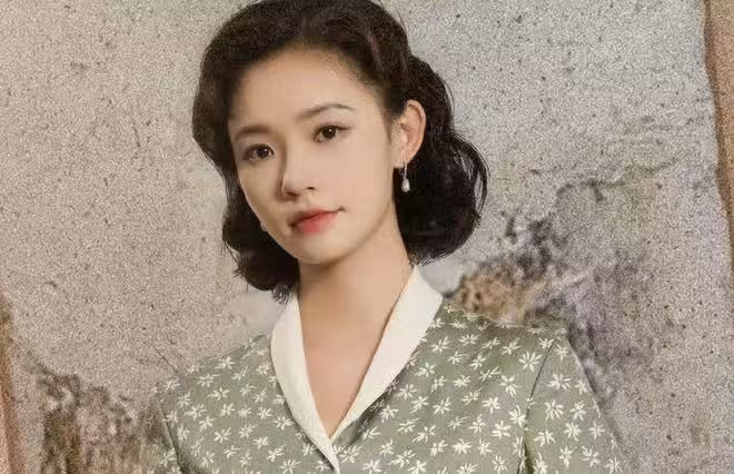 電視劇《足跡》今日開播,童瑤 丞磊 林允等主演,有望成為爆款劇