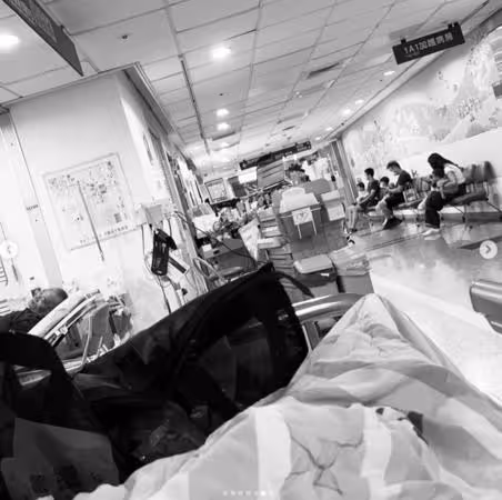 《模仿犯》女星腎發炎指數「飆破一般人20倍」!病床不夠…急診只能睡走廊