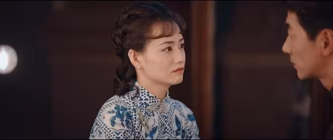 《灼灼韶華》看到穆子儒歸還所有的錢,才知康二妞失去最愛她的人