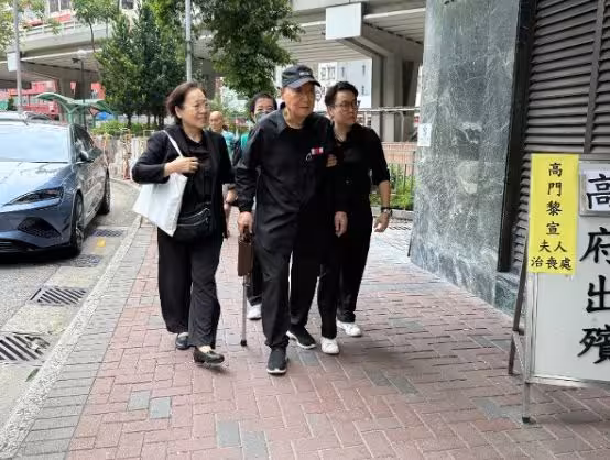 一路走好!93歲TVB女星今日設靈!颱風下親友到場!黎姿古天樂張柏芝送花牌