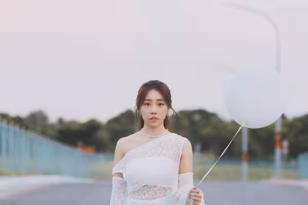 艾薇來不及見最後一面心碎! 「痛失摯愛」陷自責崩潰爆哭