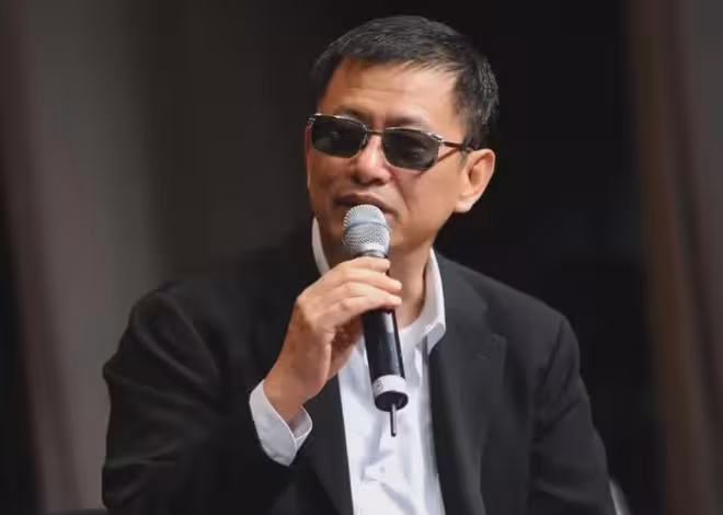 演都不演了?王家衛風波發酵,錄音只是冰山一角,靳東陳道明遭殃