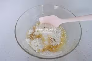 酥到掉渣渣｜好吃的黃莊月餅在家做起來