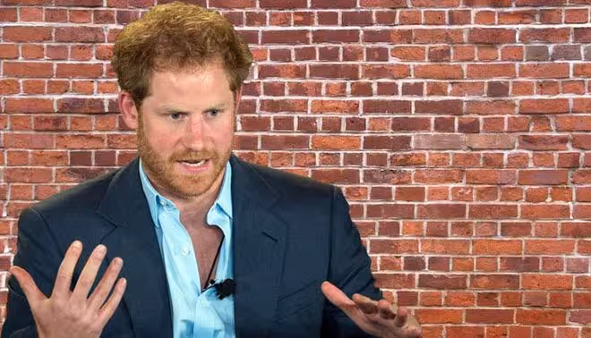 哈里回憶母親黛安娜與兄弟威廉,動情淚目引發熱議!