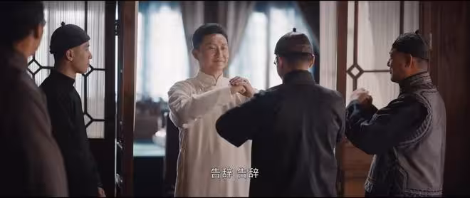 《灼灼韶華》直到聞知秋被追殺,褚韶華才知夏元的真面目