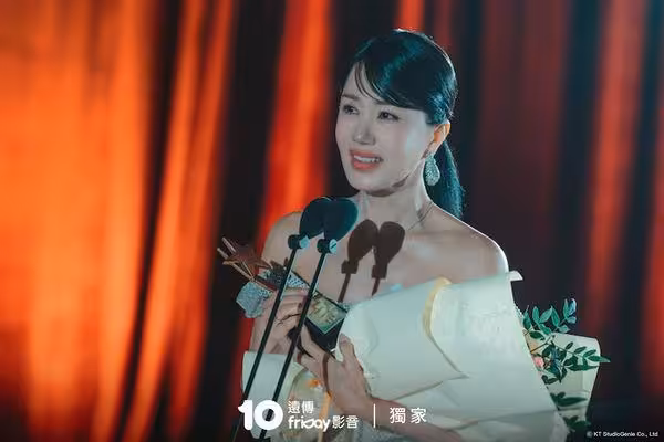 20年前來台宣傳《藍色生死戀》 宋承憲嘗珍珠:真以為是青蛙蛋!