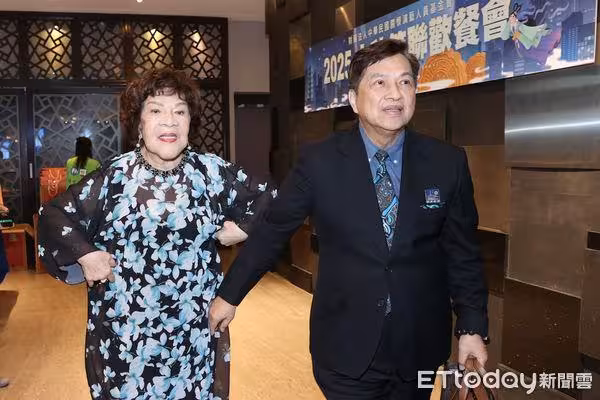 阿姑周遊感嘆資深藝人見一次少一次 號召捐款457萬元送愛到花蓮