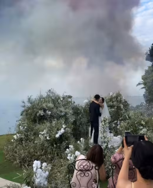 恭喜!34歲前港姐離巢後昨日舉辦婚禮!彩色煙火下深情擁吻!