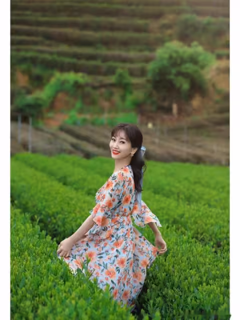 當62歲葉童破尺度穿露肩禮服玩性感時，根本沒有趙雅芝啥事了