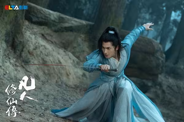 古裝男神楊洋回歸!每天跑5萬步 吊威亞空中轉圈討論量破13億