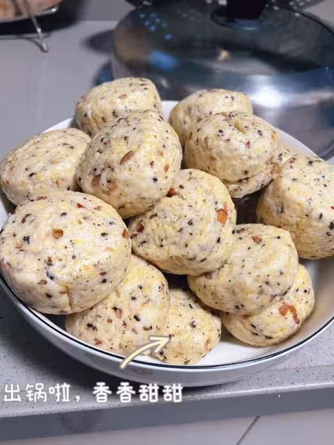 小米山藥饅頭（紅棗黑芝麻）
