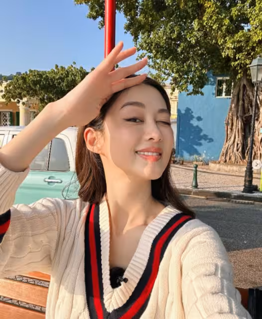 TVB前甜美女星爆曾被同屆佳麗排擠!自稱要堅守初心對抗誘惑!勸入行女生別走捷徑!